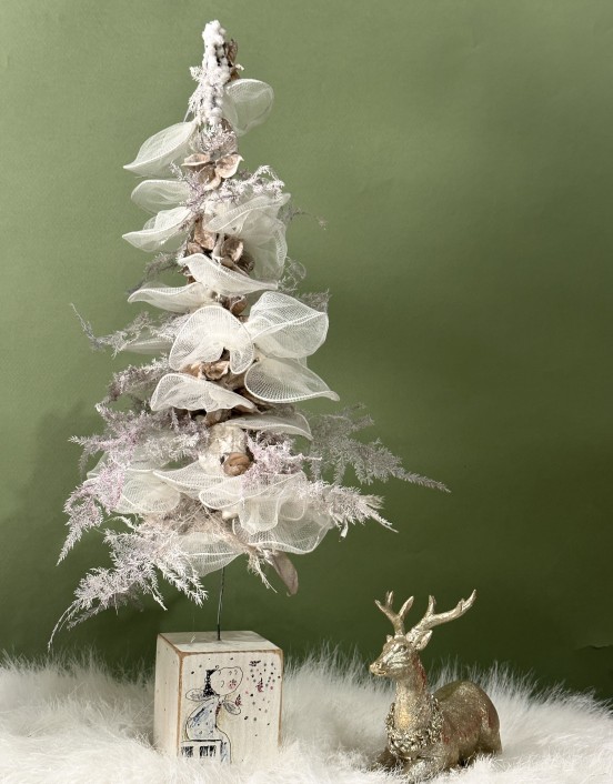 STILIZUOTA EGLUTĖ KALĖDINĖ...