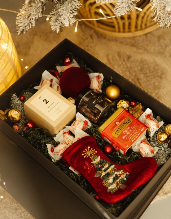 KALĖDINIS RINKINYS STAIGMENA