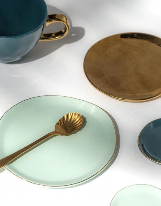 AUKSINIAI ŠAUKŠTELIAI