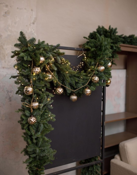 ŠVELNAUS KĖNIO GIRLIANDA